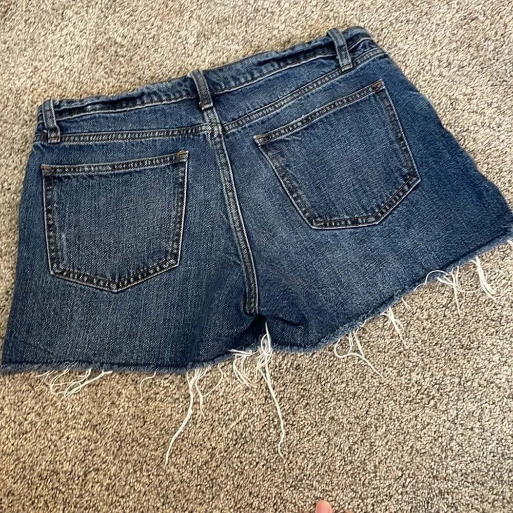 ⭐️ 3 for 20! Gap Jean shorts 26